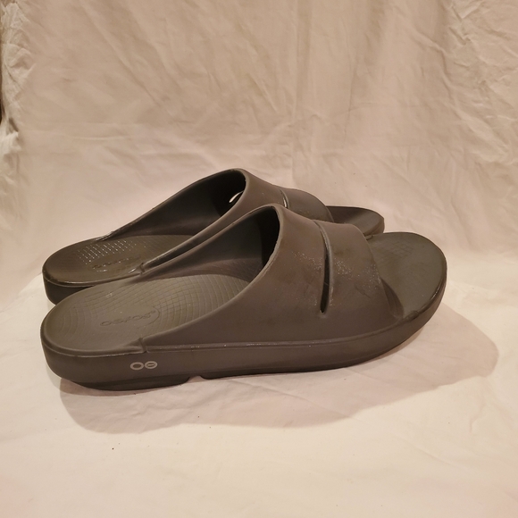 Oofas sandals men's size W15 - Picture 1 of 9